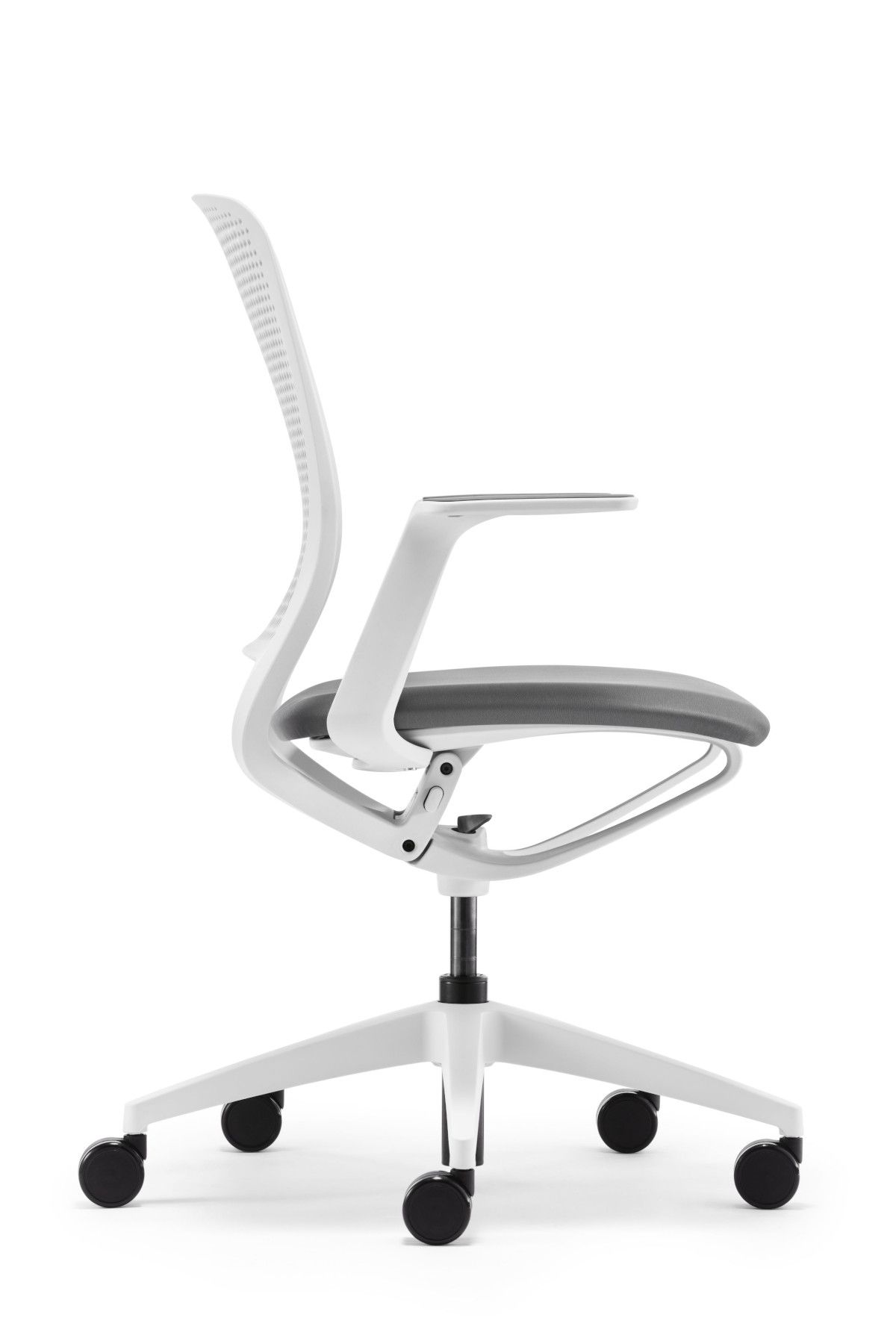 Sedus se:motion Drehstuhl mit Netzrücken in Lichtgrau, Farbe wählbar
