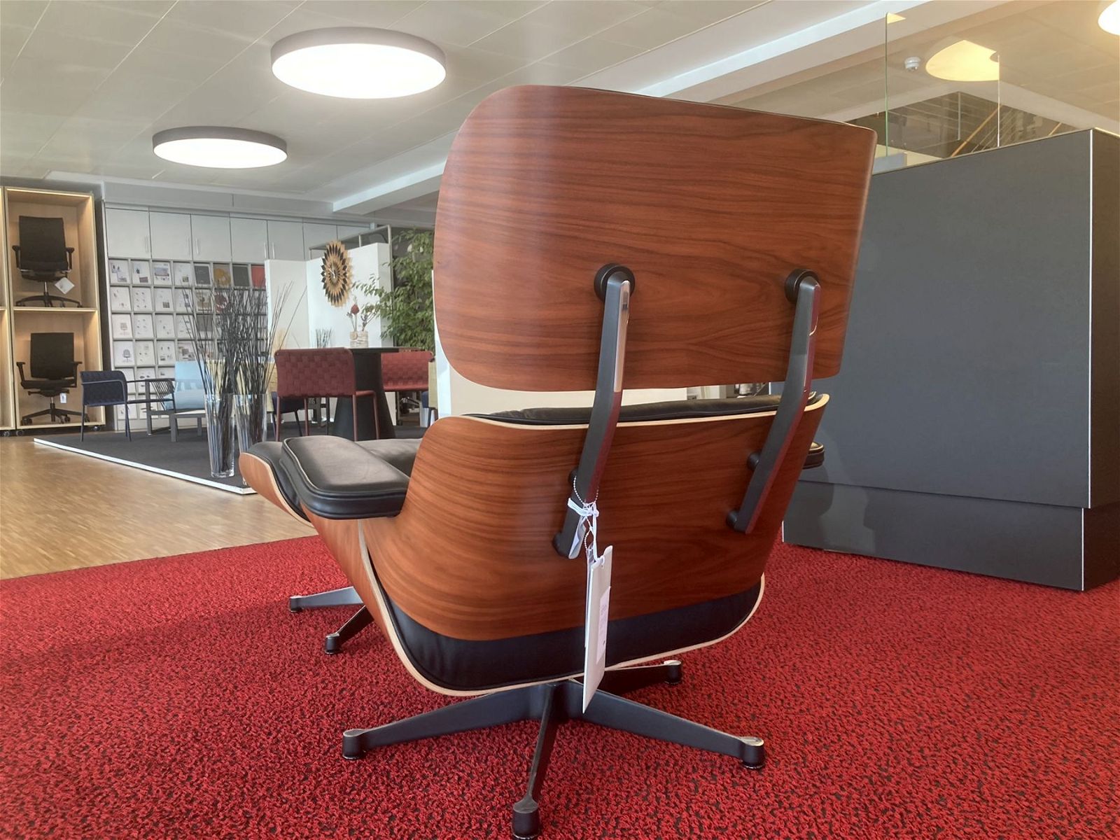 Vitra Eames Lounge Chair XL & Ottoman - Ausstellungsstück